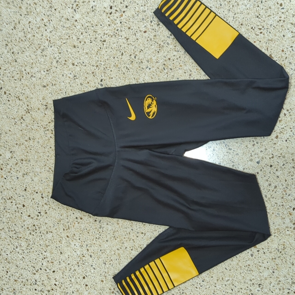 Mizzou Nike yoga leggings